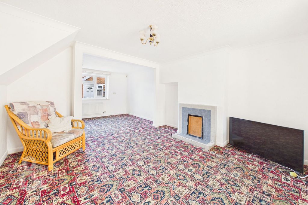 Property photo 2 of 29