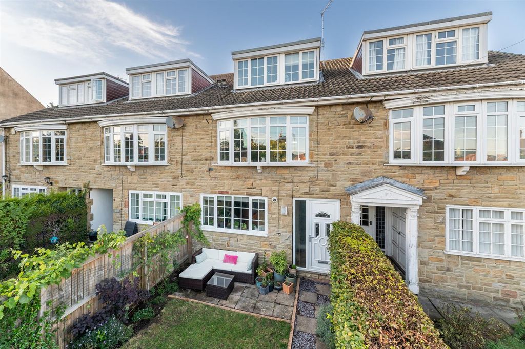 Property photo 1 of 24 Carr Bank Bottom