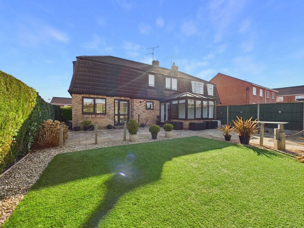 Property photo 1 of 19 Rear Garden
