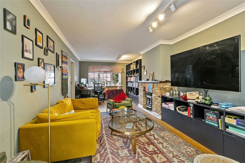 Property photo 3 of 24 Picture No. 18