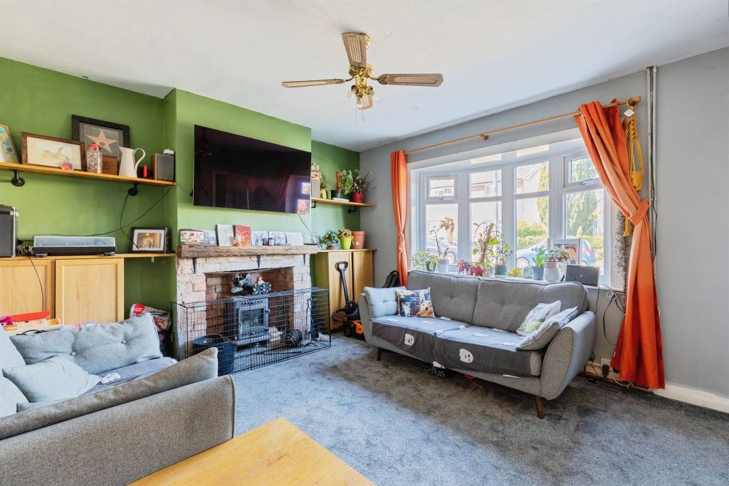 Property photo 2 of 13