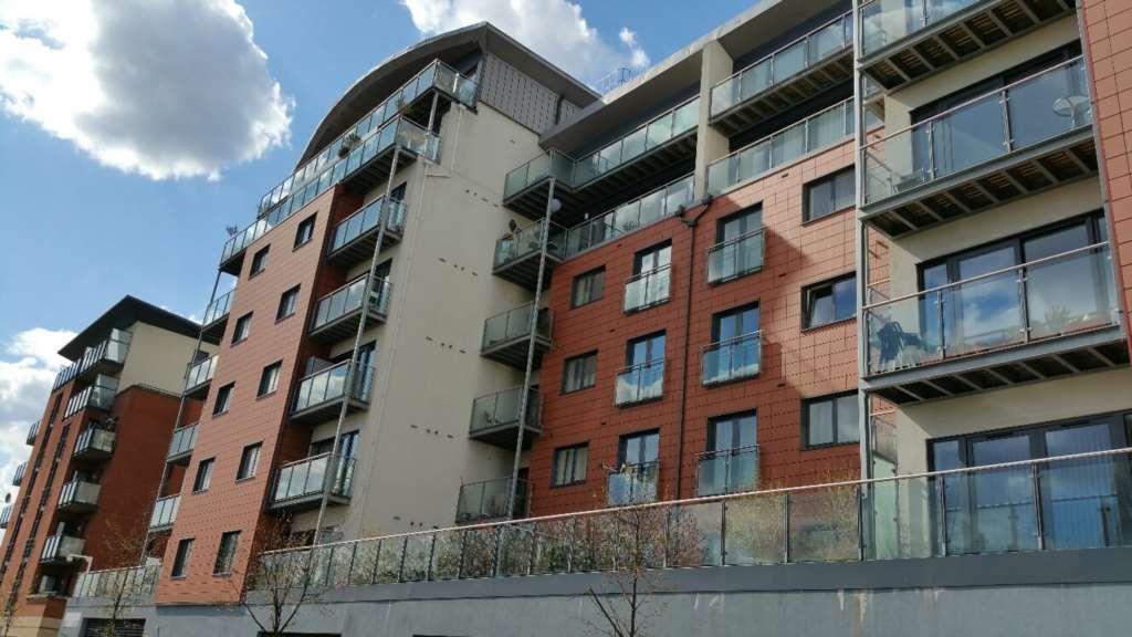 Property photo 1 of 9