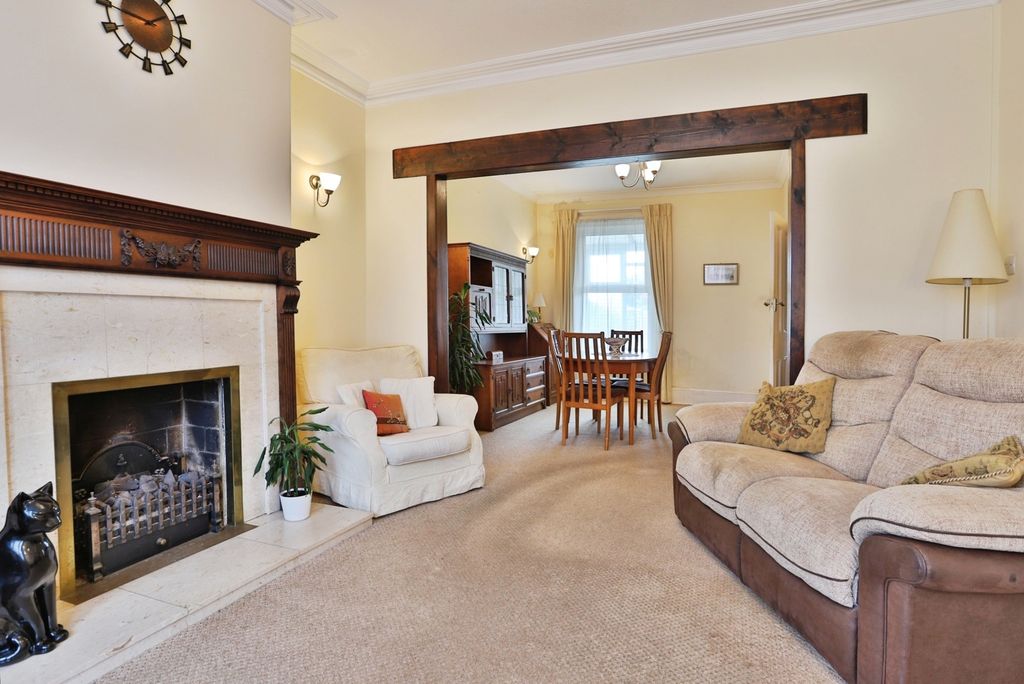 Property photo 2 of 20 Pbox-Img.Jpg