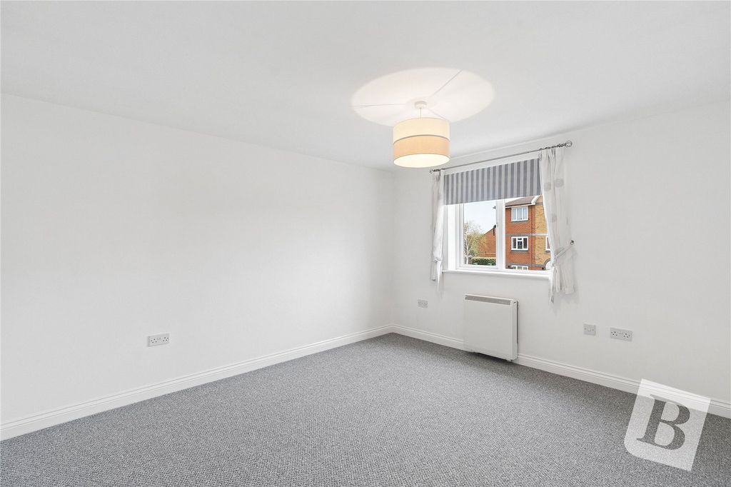 Property photo 3 of 15 Bedroom