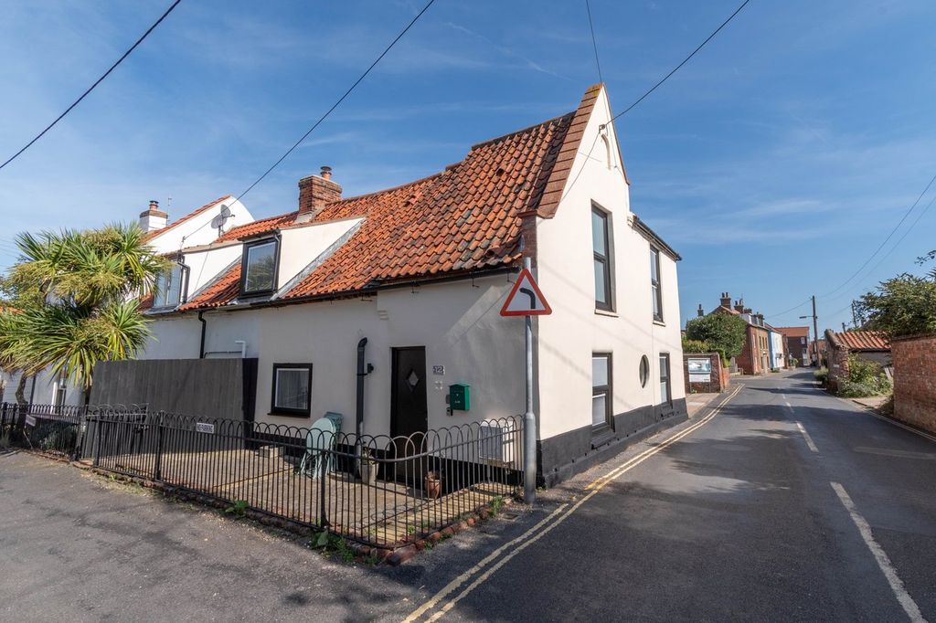 Property photo 2 of 16