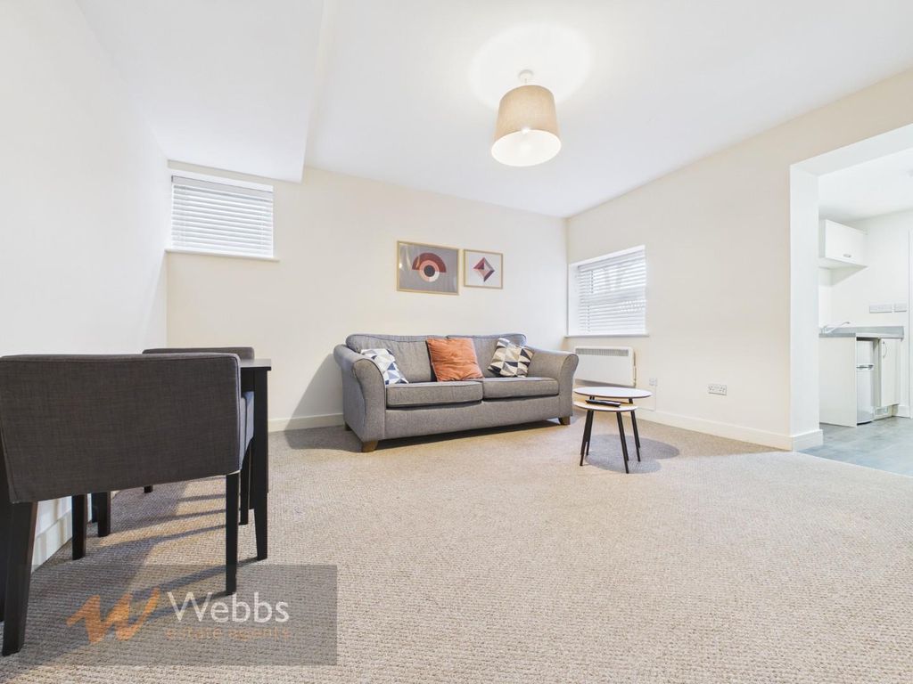 Property photo 3 of 13 Cam05244G0-Pr0263-Still008.Jpg