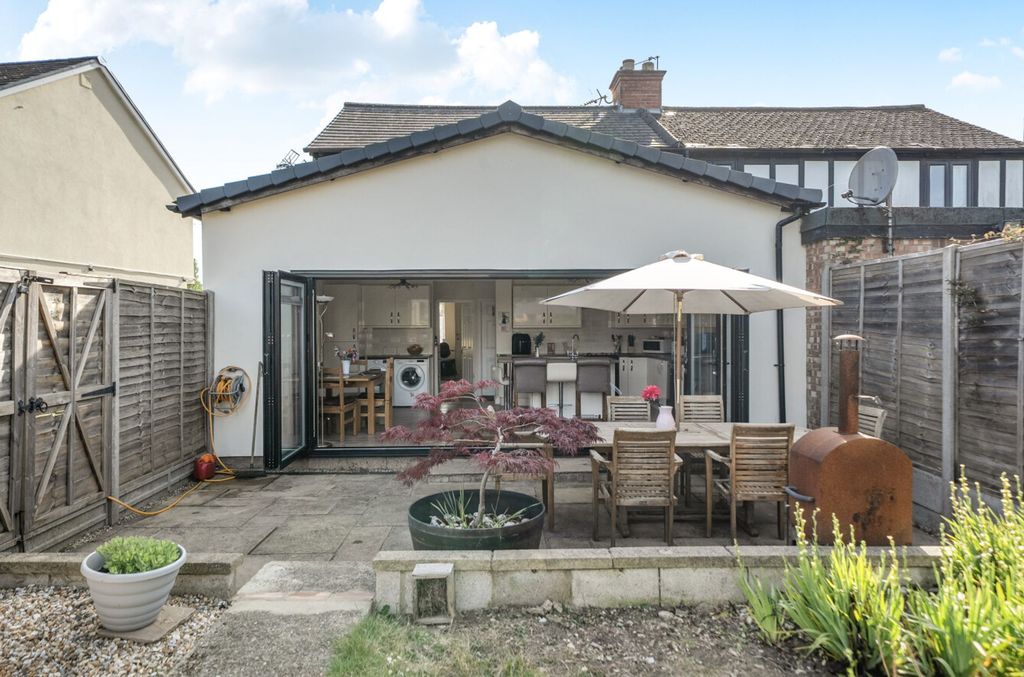 Property photo 3 of 17