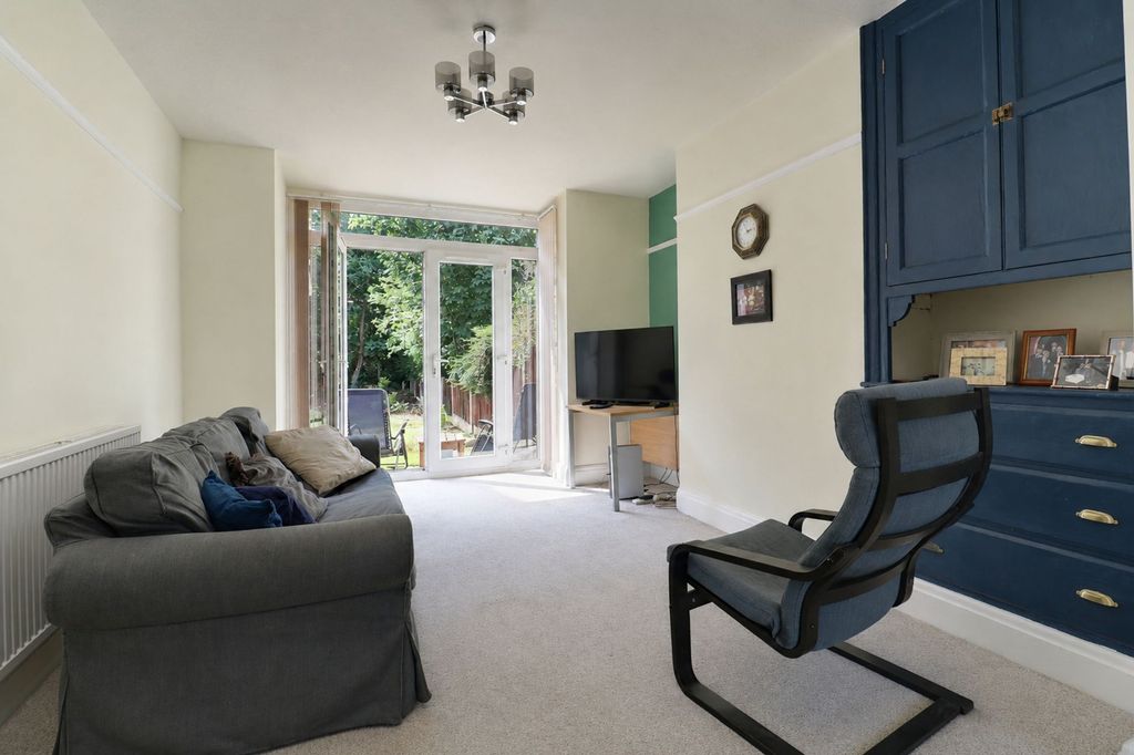 Property photo 2 of 16