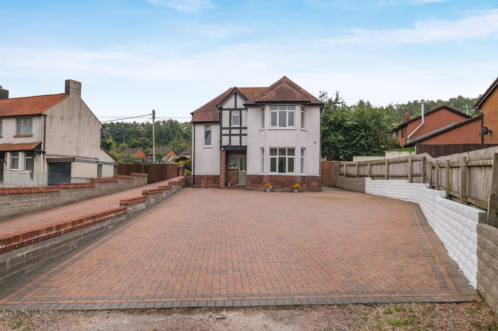 Property photo 1 of 22