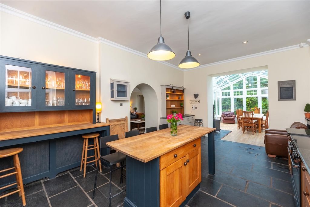 Property photo 3 of 59 Kitchen/Dining Room