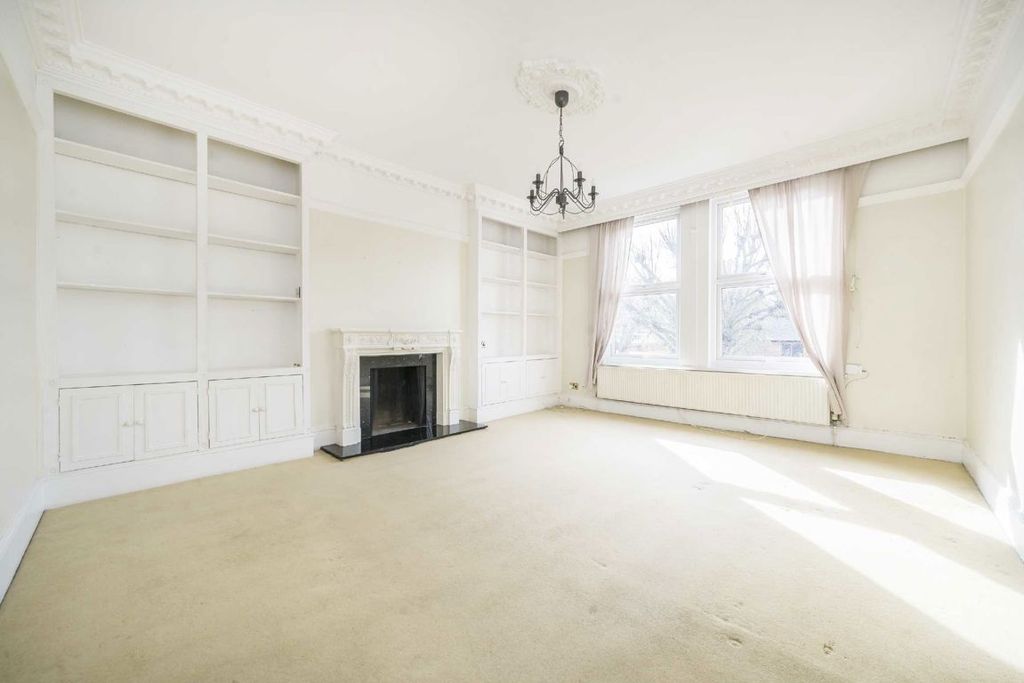 Property photo 2 of 5