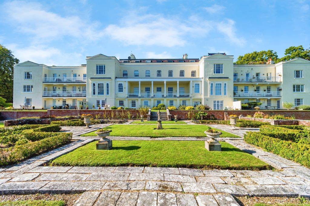 Property photo 1 of 16 Photo