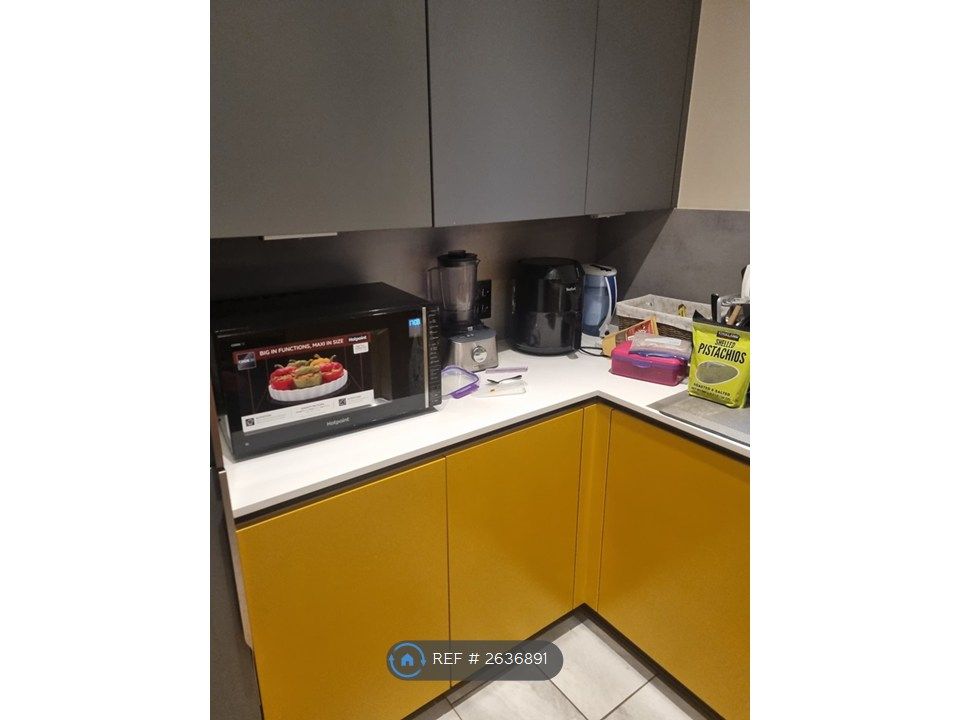 Property photo 1 of 15 Schmidt's Kitchen - 2021