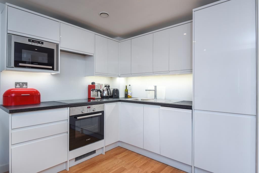 Property photo 3 of 6 Kitchen