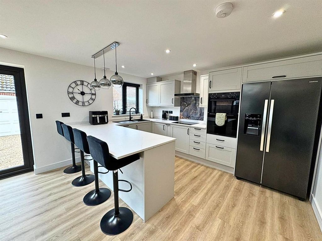 Property photo 1 of 23 Open Plan Kitchen Living Area