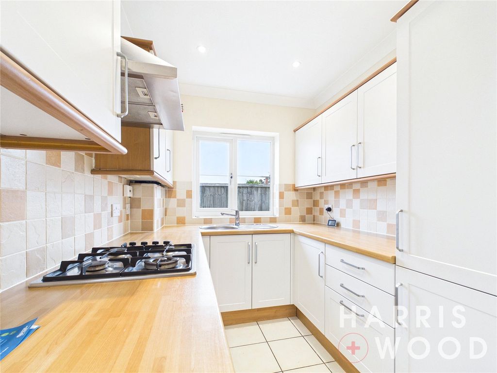 Property photo 2 of 16 Picture No. 14