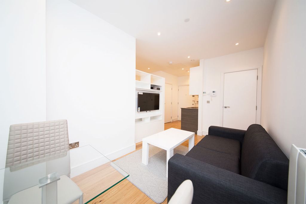 Property photo 3 of 9