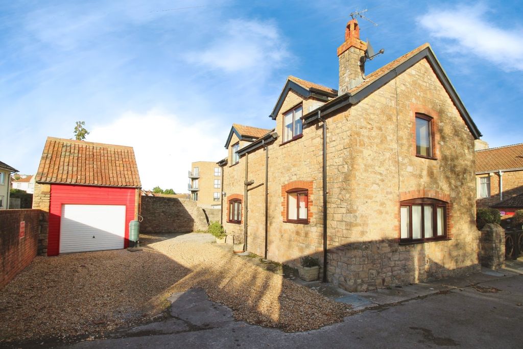 Property photo 1 of 10 Rear Aspect