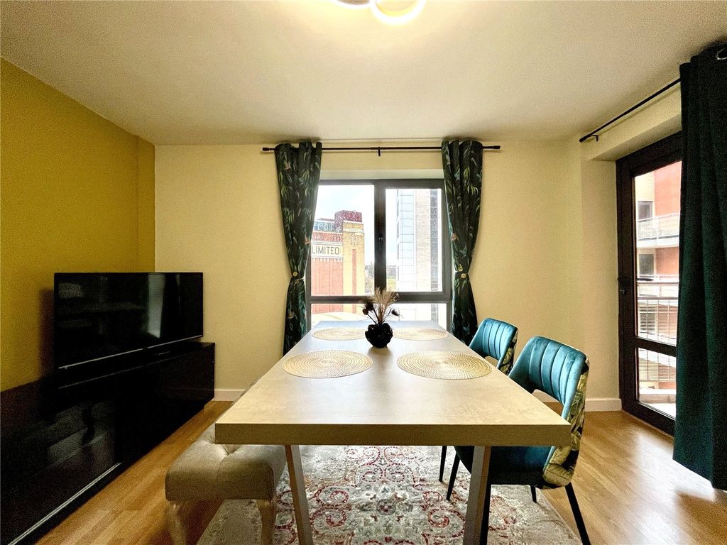 Property photo 3 of 10 Picture No. 14