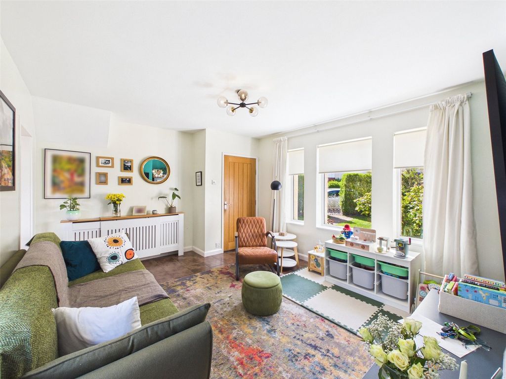 Property photo 2 of 19 Picture No. 28