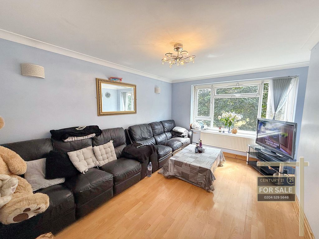 Property photo 2 of 5