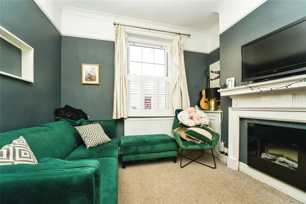 Property photo 1 of 18 Picture No. 14
