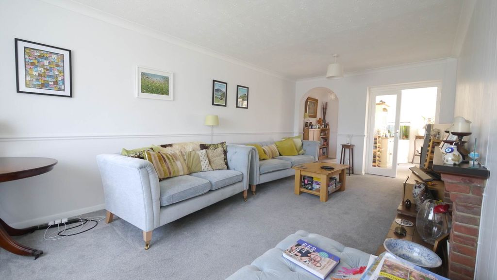 Property photo 2 of 15