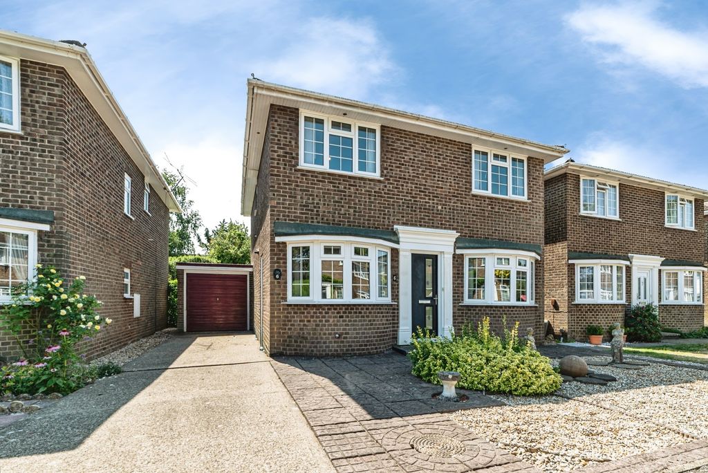 Property photo 1 of 32 Pbox-Img.Jpg