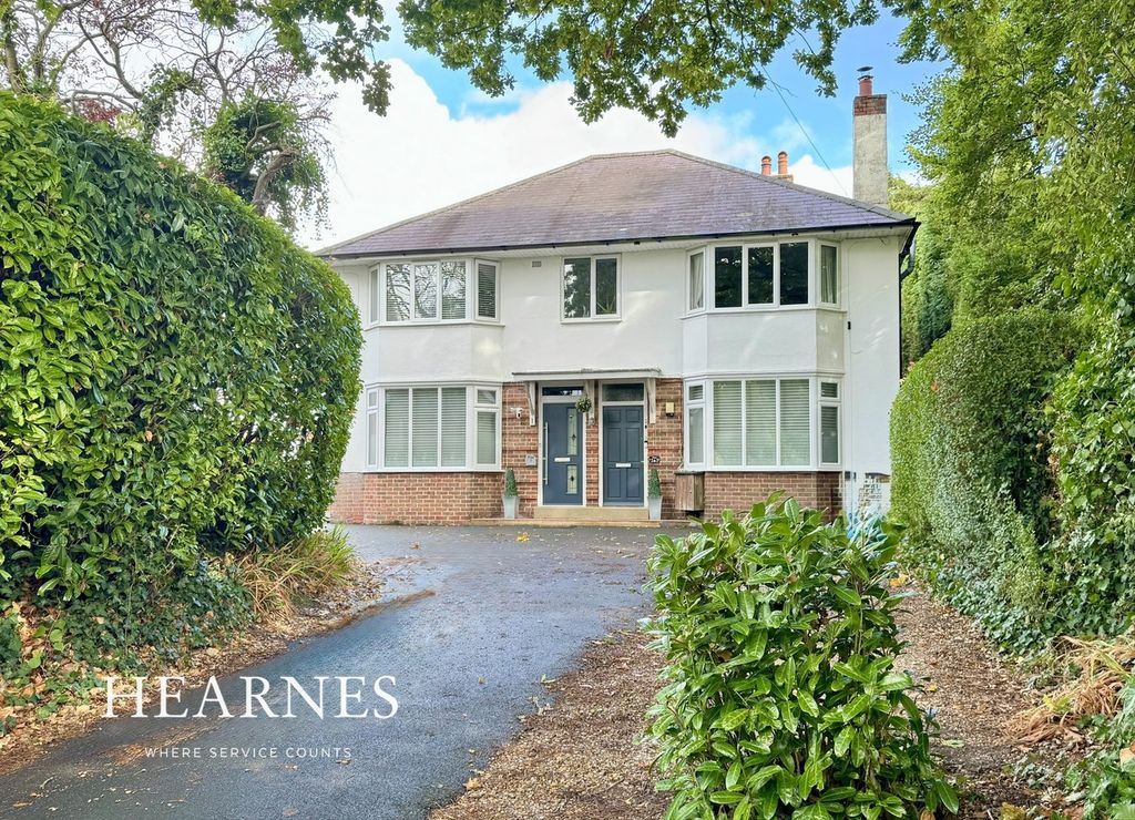 Property photo 1 of 18