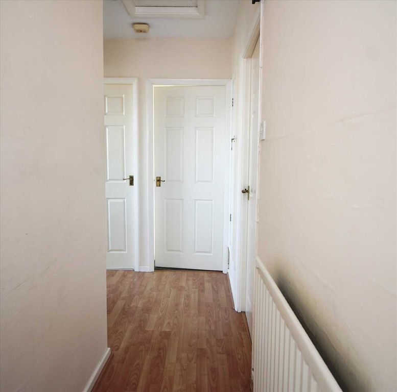 Property photo 2 of 10 Landing