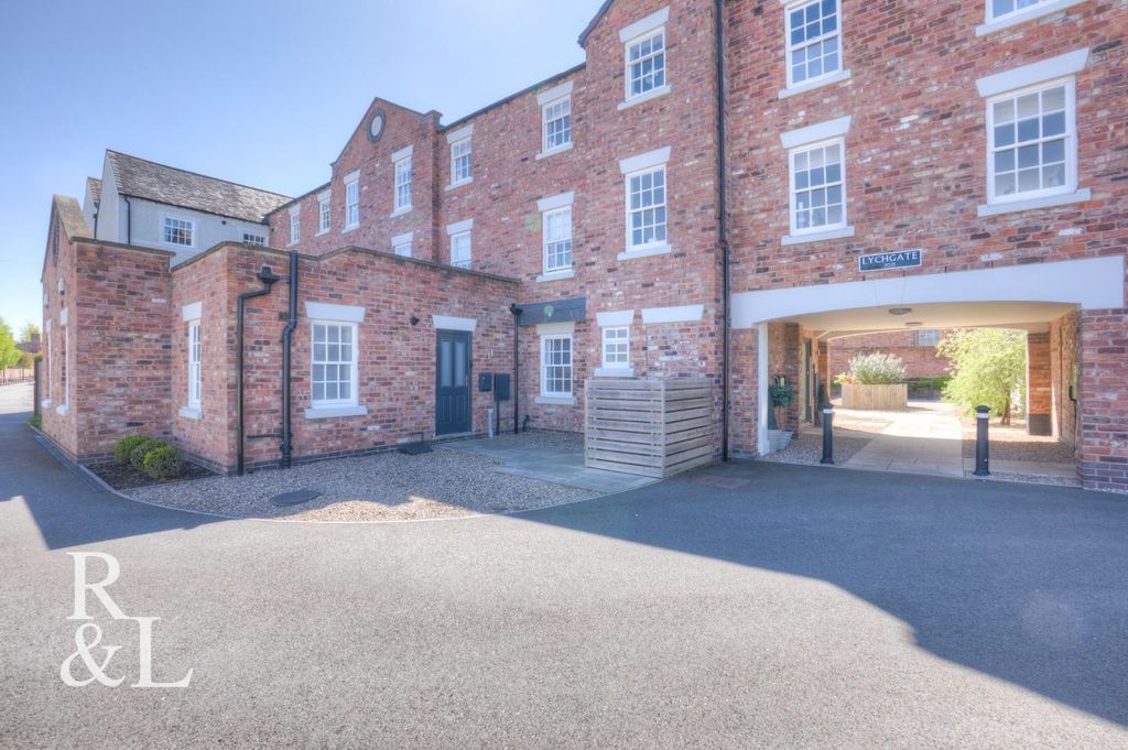 Property photo 1 of 31 Flat 5 (1).Jpg