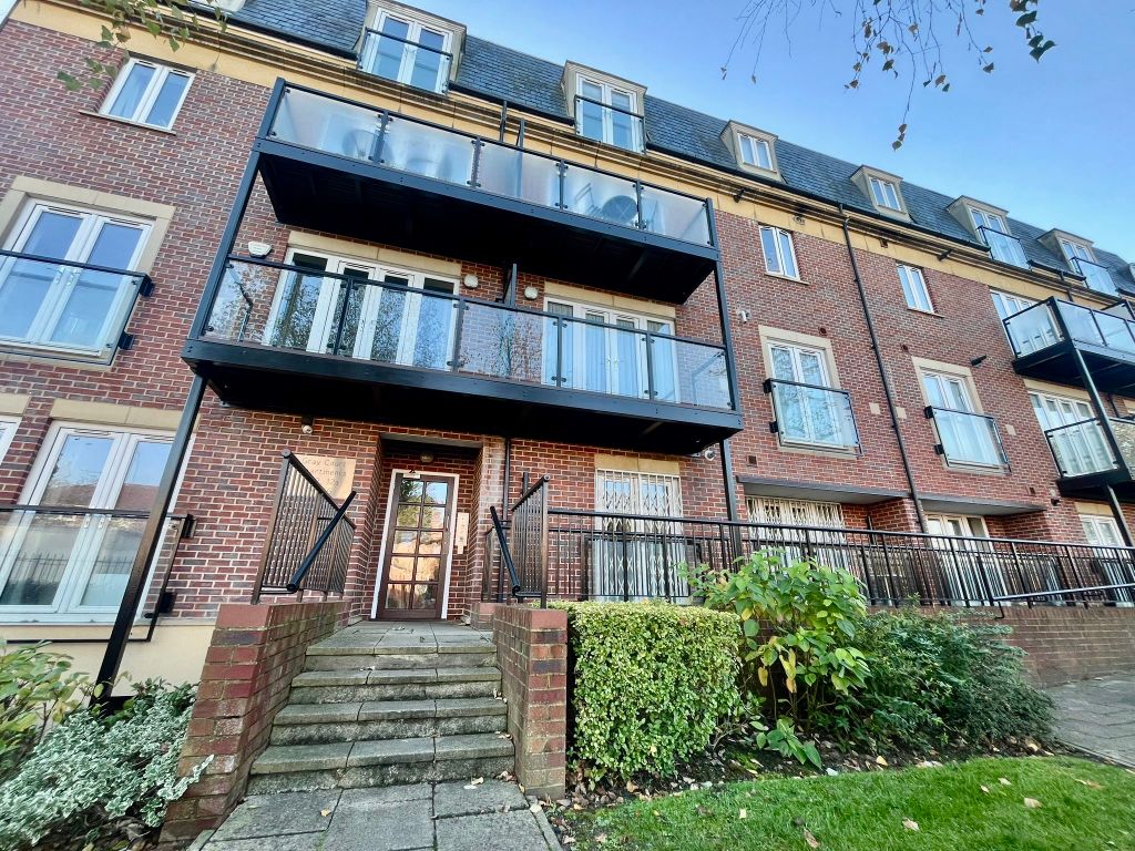 Property photo 1 of 12 208A6F74-1E9d-4B41-B355-ce315d1d9Ca1