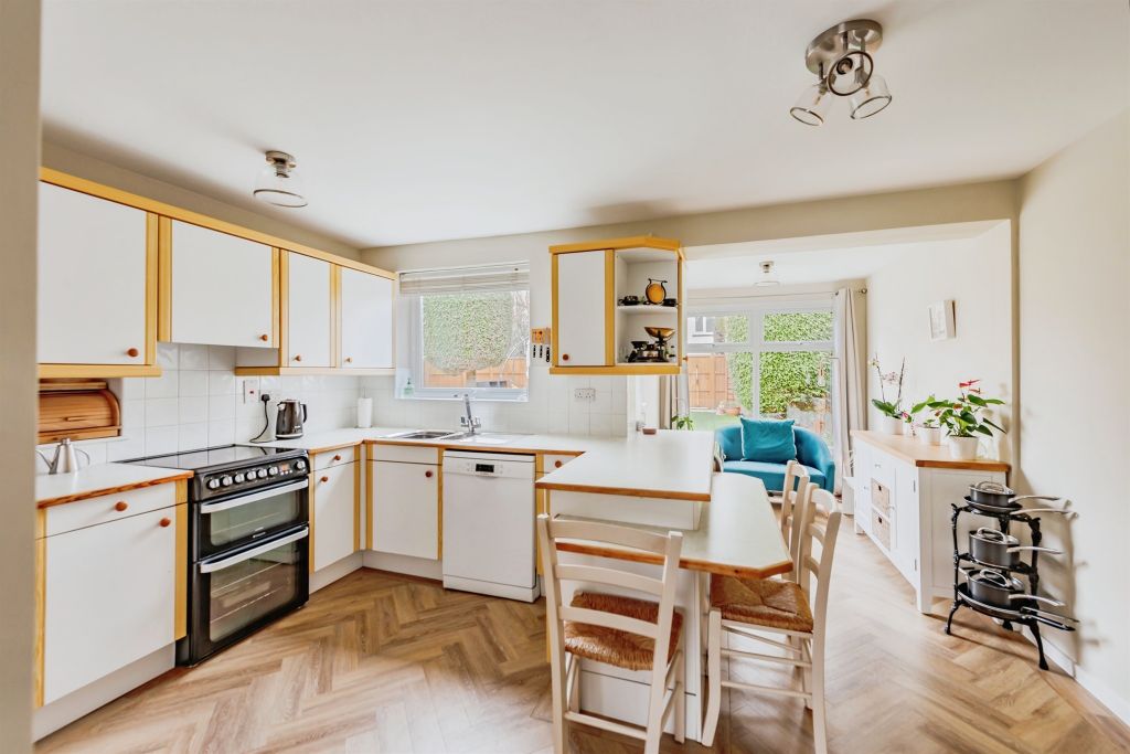 Property photo 3 of 14