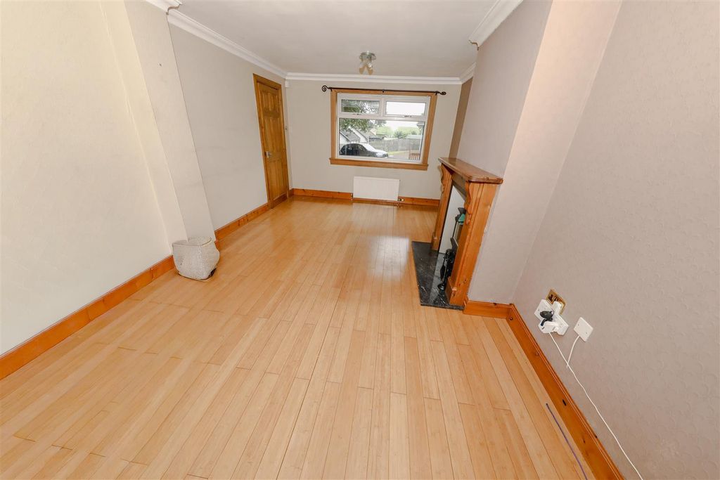 Property photo 3 of 15 C