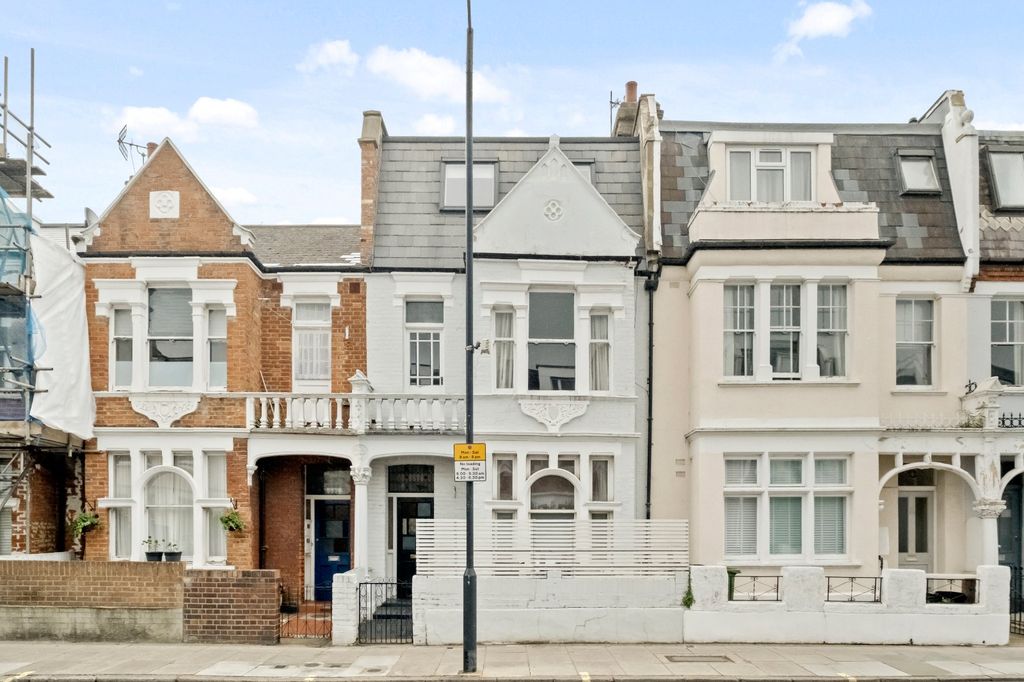 Property photo 1 of 2