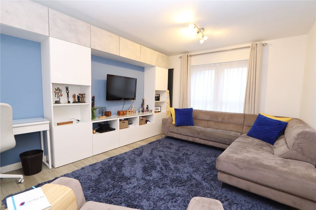 Property photo 2 of 12 Picture No. 09