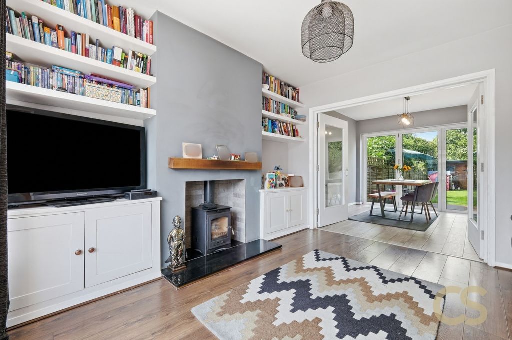 Property photo 2 of 16 5367434