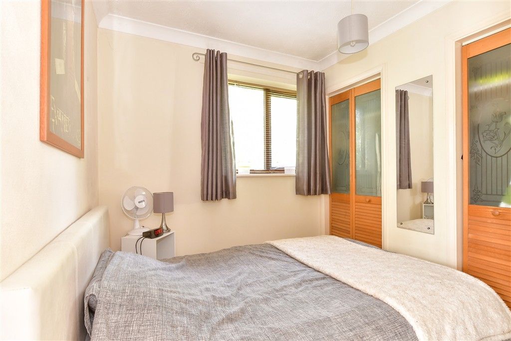 Property photo 1 of 4 Bedroom