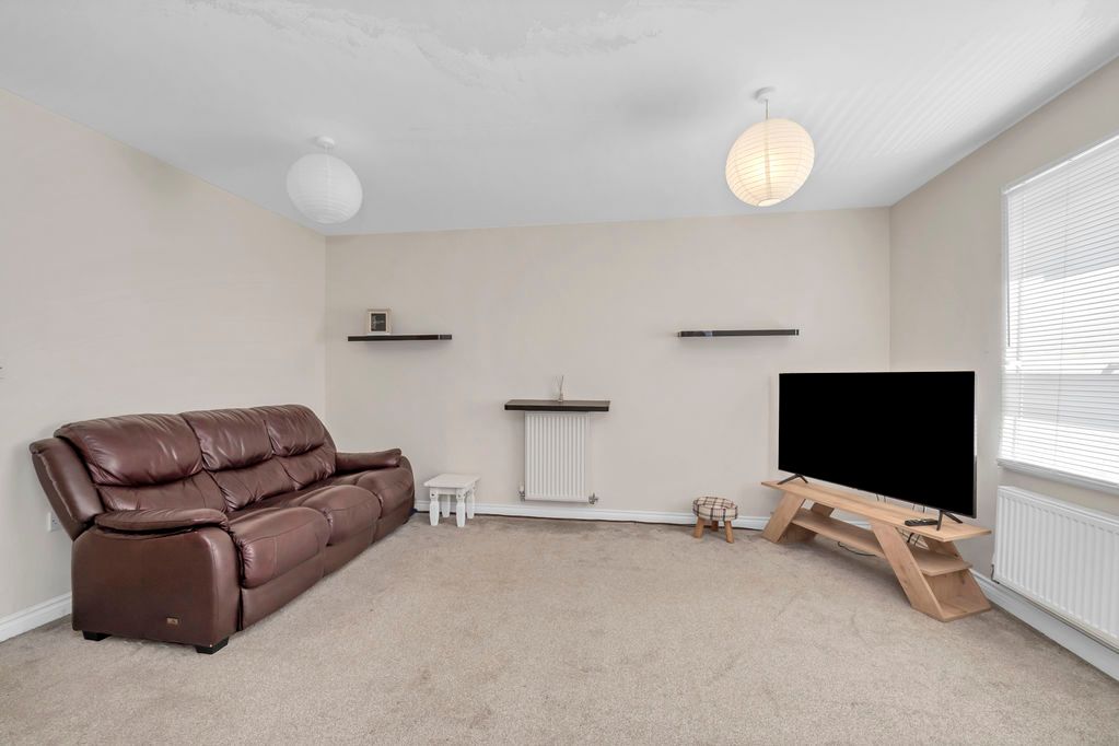 Property photo 3 of 12 Sitting Room