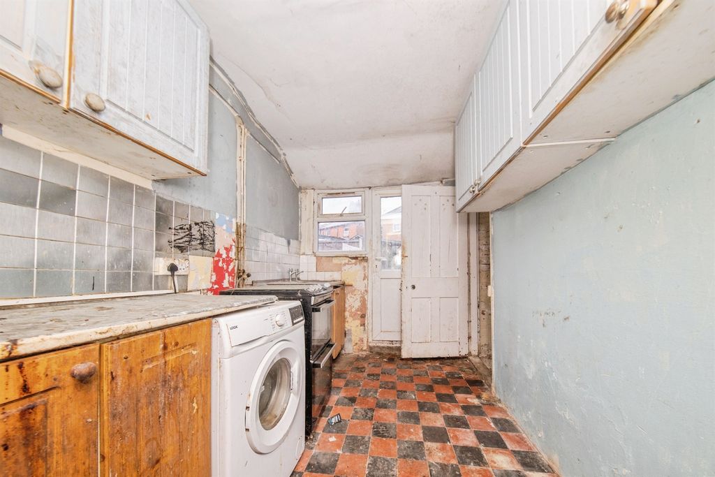 Property photo 2 of 10