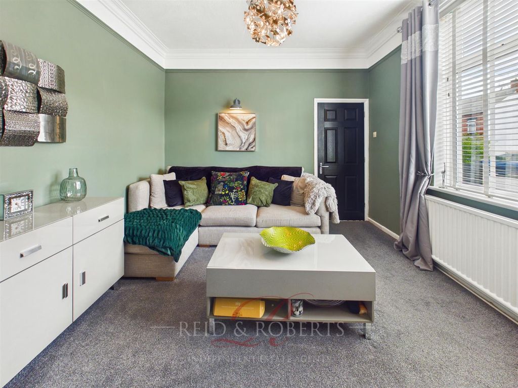 Property photo 3 of 30 Cam05148G0-Pr0165-Still026.Jpg