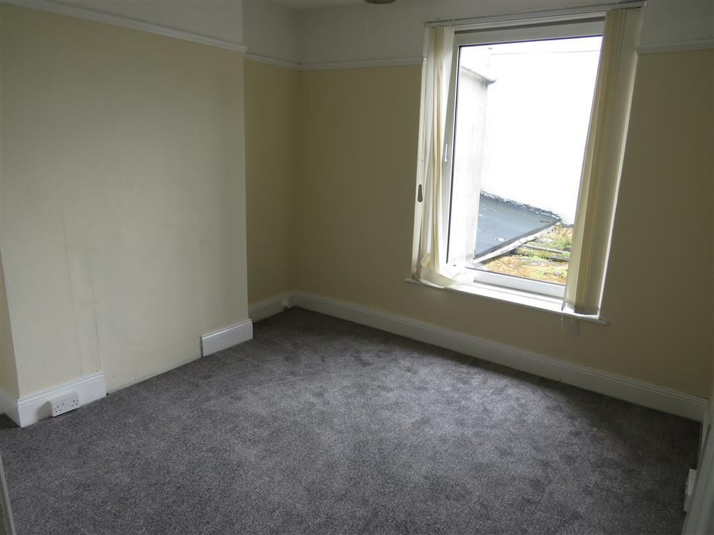 Property photo 2 of 8 Bedroom 1