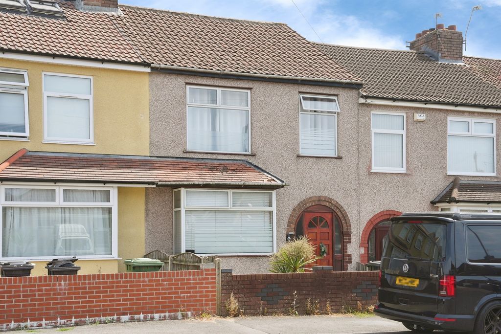 Property photo 1 of 18