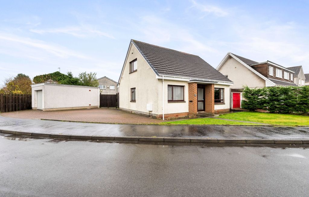 Property photo 1 of 28