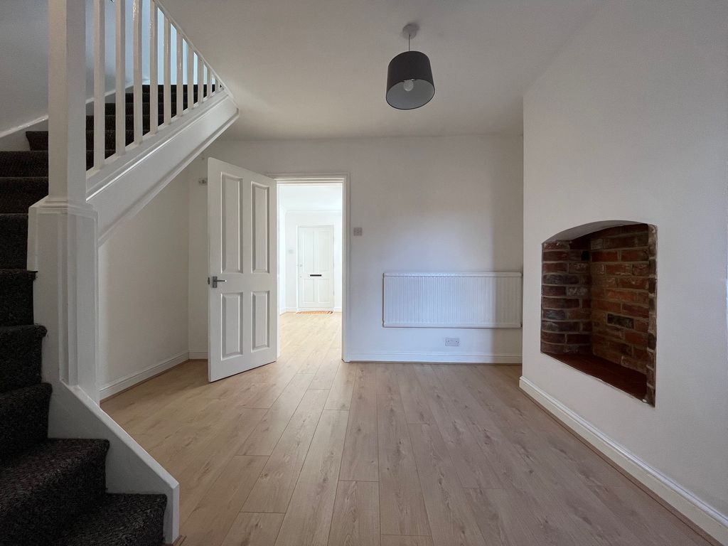 Property photo 2 of 16 Image