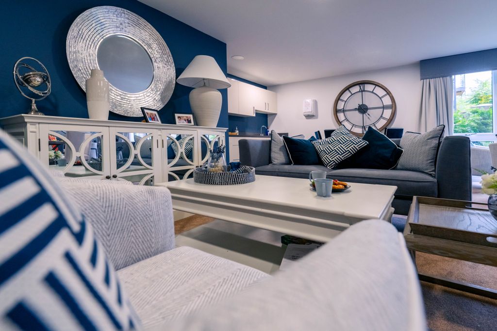 Property photo 3 of 10 Typical Living Room