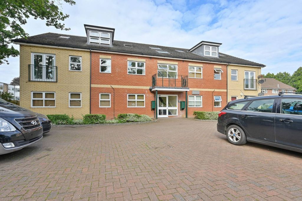 Property photo 1 of 11