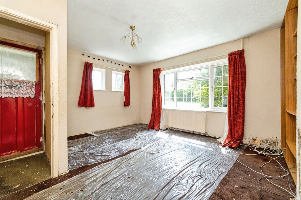 Property photo 3 of 12