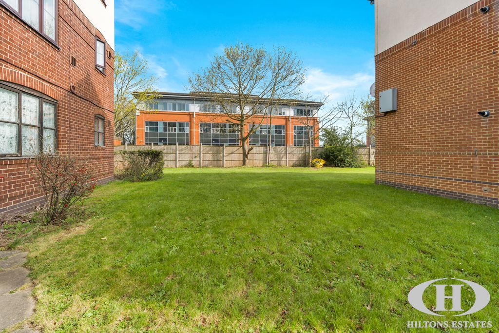 Property photo 3 of 9