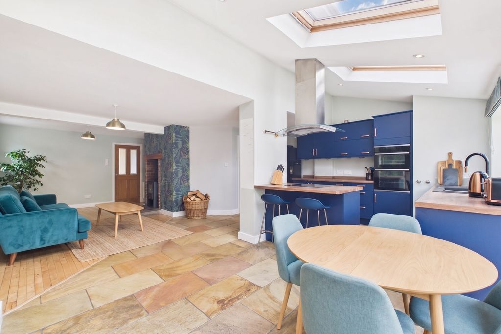 Property photo 2 of 24 1 Park Lane - Digitally Staged Open Plan Kitchen,